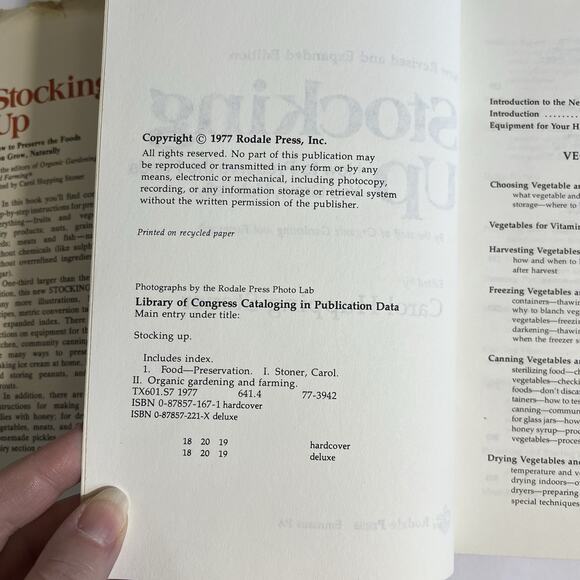 Stocking Up By Carol Stoner Food Processing Preserving Canning Recipes Hardcover - Picture 4 of 13